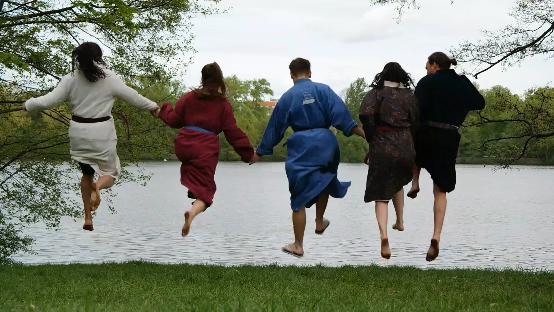 Bademantel-Action mit Cusis